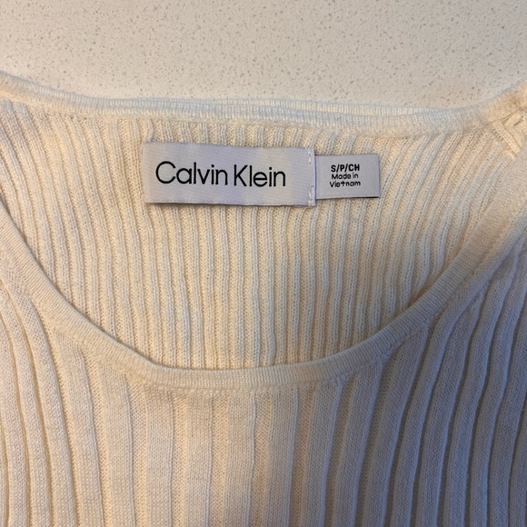 Calvin Klein top - Picture 4 of 5